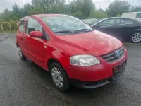 Gebraucht VW Fox 55 PS (40 kW) 2010 Rot Kleinwagen