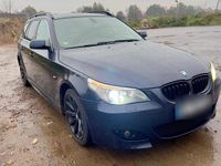 Gebraucht BMW 525 192 PS (141 kW) 2005 Blau Kombi