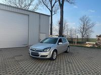 Gebraucht Opel Astra 105 PS (77 kW) 2005 Silber Kleinwagen