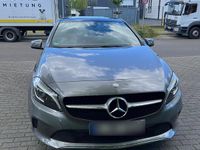 Gebraucht Mercedes A200 2016 Grau Limousine