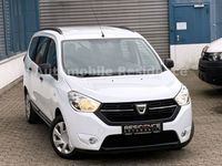 Gebraucht Dacia Lodgy 102 PS (75 kW) 2020 Weiß Van / Kleinbus