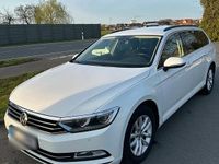 Używany VW Passat 150 KM (110 kW) 2018 Biały Kombi