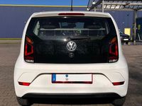 Gebraucht VW up! 65 PS (47 kW) 2017 Weiß Kleinwagen