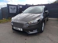 Gebraucht Ford Focus Titanium 125 PS (91 kW) 2016 Grau Kombi