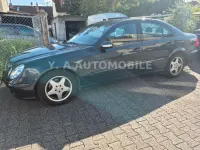 Gebraucht Mercedes E200 122 PS (89 kW) 2003 Schwarz Limousine