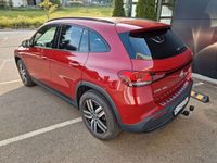 Gebraucht Mercedes EQA300 Progressive 167 kW (228 PS) 2022 Patagonienrot  metalliclack SUV