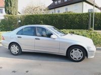 Gebraucht Mercedes 200 116 PS (85 kW) 2006 Silber Limousine