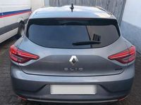 Gebraucht Renault Clio V Techno 143 PS (105 kW) 2023 Grau Kleinwagen