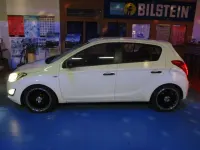 Gebraucht Hyundai i20 Edition 86 PS (63 kW) 2013 Weiß Kleinwagen