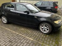 Gebraucht BMW 116 122 PS (89 kW) 2009 Schwarz Kleinwagen