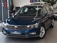 Gebraucht VW Passat Elegance 150 PS (110 kW) 2022 Aquamarinblau Kombi