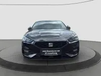 Używany Seat Leon FR 204 KM (150 kW) 2020 Czarny Sedan/Limuzyna