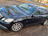 Gebraucht Mercedes E200 Avantgarde 184 PS (135 kW) 2011 Schwarz Kombi