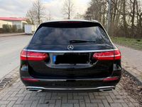 Gebraucht Mercedes E220 194 PS (142 kW) 2019 Schwarz Kombi