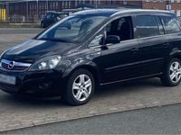 Gebraucht Opel Zafira 125 PS (91 kW) 2011 Schwarz Van / Kleinbus