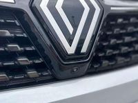 Neu Renault Clio V Techno 91 PS (66 kW) 2025 Rafalgrau metallic Limousine