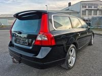 Używany Volvo V70 203 KM (149 kW) 2012 Czarny Kombi