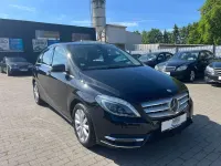 Gebraucht Mercedes B200 136 PS (100 kW) 2014 Schwarz Kleinwagen