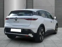 Używany Renault Megane E-Tech Equilibre 96 kW (131 KM) 2022 Biały Sedan/Limuzyna