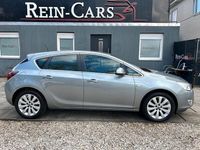 Gebraucht Opel Astra Cosmo 140 PS (102 kW) 2010 Silber Limousine