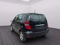 Gebraucht Mercedes A180 109 PS (80 kW) 2012 Schwarz Kleinwagen