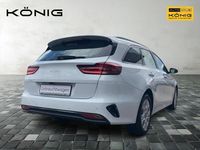 Gebraucht Kia Ceed 74 PS (54 kW) 2024 Weiss Kleinwagen