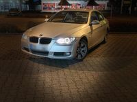 Gebraucht BMW 320 170 PS (125 kW) 2007 Silber Coupé