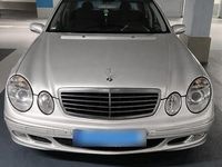 Second-hand Mercedes E200 163 CP (119 kW) 2003 Argintiu Berlinǎ
