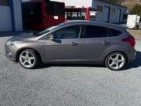 Usata Ford Focus Titanium 182 CV (133 kW) 2012 Marrone Berlina