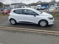 Gebraucht Renault Clio IV Expression 73 PS (53 kW) 2015 Weiß Limousine