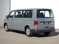 Gebraucht VW Caravelle Trendline 150 PS (110 kW) 2024 Grau Van