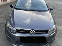 Gebraucht VW Polo 90 PS (66 kW) 2013 Grau Kleinwagen