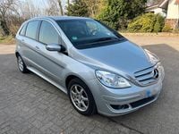 Gebraucht Mercedes B180 109 PS (80 kW) 2007 Silber Van / Kleinbus