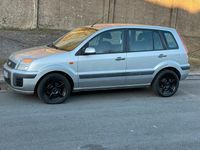 Gebraucht Ford Fusion 80 PS (58 kW) 2008 Silber Kleinwagen