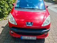 Gebraucht Peugeot 1007 73 PS (53 kW) 2006 Rot Van / Kleinbus