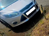 Gebraucht Ford Focus Trend 125 PS (91 kW) 2012 Silber Limousine