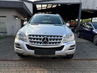 Gebraucht Mercedes ML350 231 PS (169 kW) 2011 Silber SUV