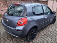 Gebraucht Renault Clio III 75 PS (55 kW) 2007 Blau Kleinwagen