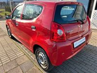 Gebraucht Suzuki Alto Basic 68 PS (50 kW) 2011 Rot Kleinwagen