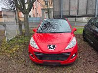 Gebraucht Peugeot 207 95 PS (69 kW) 2012 Rot Kleinwagen