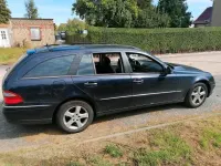 Gebraucht Mercedes E220 Avantgarde 170 PS (125 kW) 2009 Blau Kombi