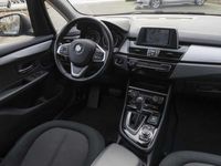 gebraucht BMW 218 Active Tourer d Aut Navi LED PDC Sitzhz