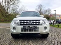 gebraucht Mitsubishi Pajero 3.2 DI-D Aut.Instyle -NAVI-SCHIEBEDACH-RÜCKFAHR