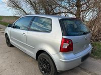 Gebraucht VW Polo 75 PS (55 kW) 2003 Silber Kleinwagen
