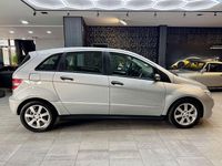 Gebraucht Mercedes B180 109 PS (80 kW) 2006 Silber Van / Kleinbus