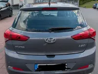 Gebraucht Hyundai i20 Classic 84 PS (61 kW) 2017 Blau Kleinwagen