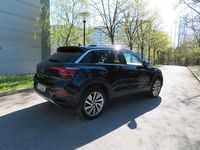 Usata VW T-Roc Move 116 CV (85 kW) 2024 Nero SUV