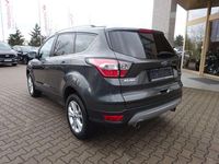 Gebraucht Ford Kuga Titanium 175 PS (128 kW) 2018 Grau SUV
