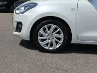 Gebraucht Suzuki Swift 83 PS (61 kW) 2023 Weiß Kleinwagen