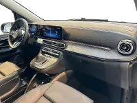 Gebraucht Mercedes V300 237 PS (174 kW) 2025 Obsidianschwarz metallic Van / Kleinbus